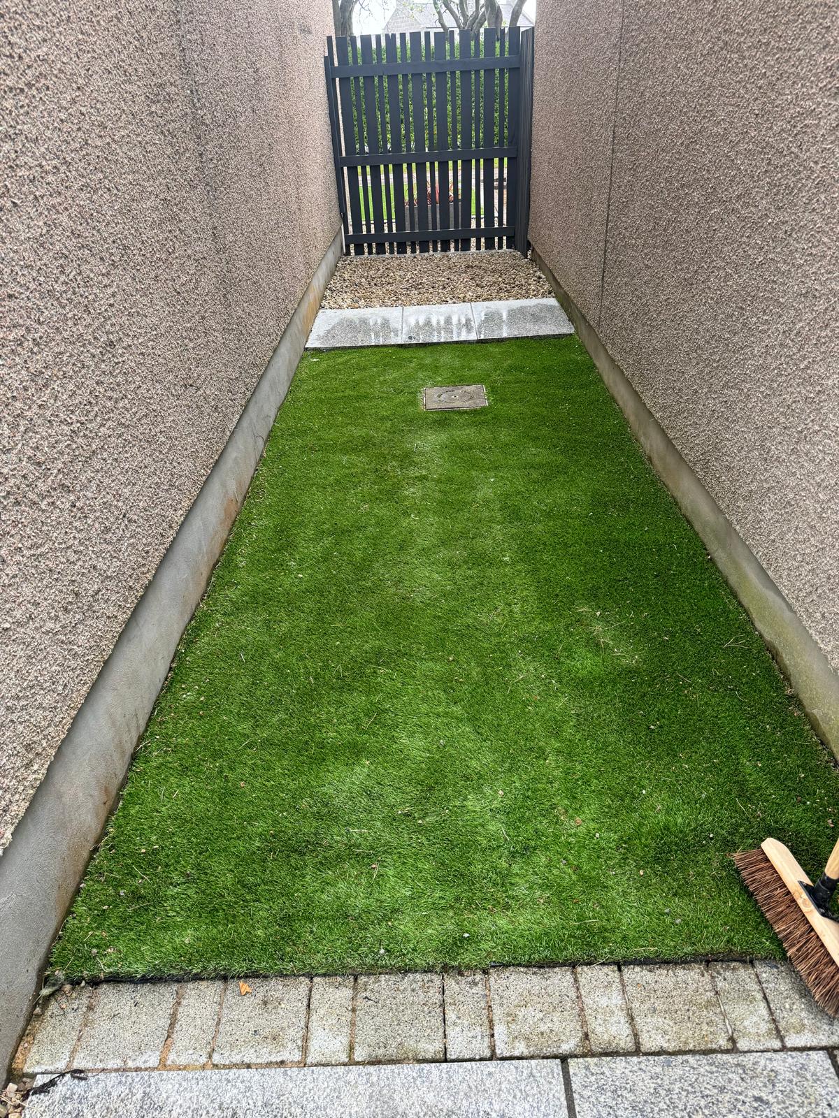 Laying turf